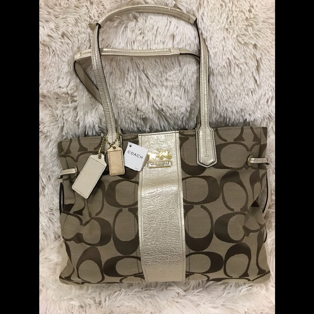 Brand New Chelsea signature stripe Charlie bag